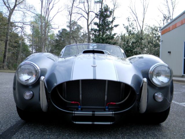 1965 Shelby Superformance MkIII 427 - photo 10