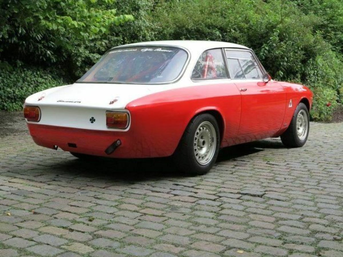 1965 Alfa Romeo 1600 GTA - photo 11