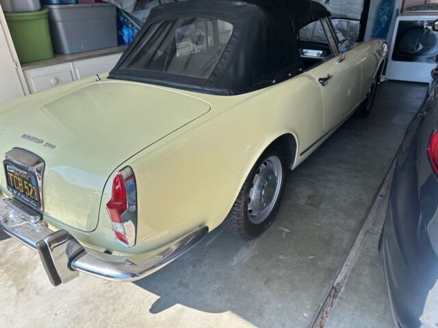 1965 Alfa Romeo 2600 Spider