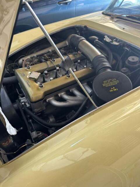 1965 Alfa Romeo 2600 Spider - photo 6