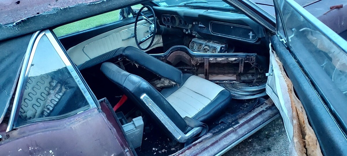 1965 Ford Mustang - photo 6