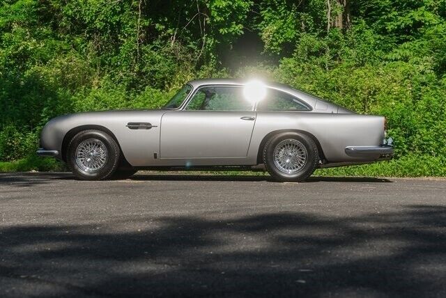 1965 Aston Martin DB5 - photo 12