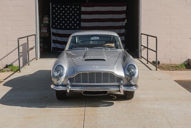 1965 Aston Martin DB5 - photo 2