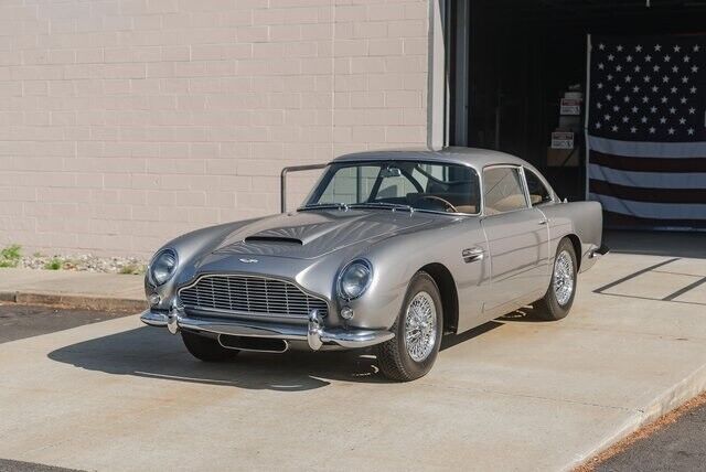1965 Aston Martin DB5 - photo 4