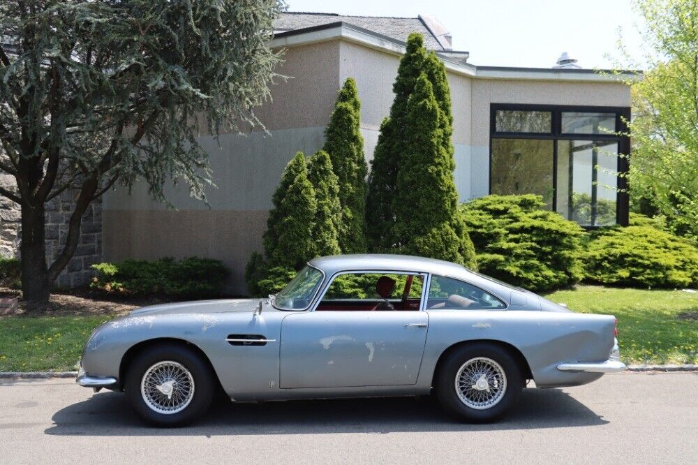1965 Aston Martin DB5 - photo 4