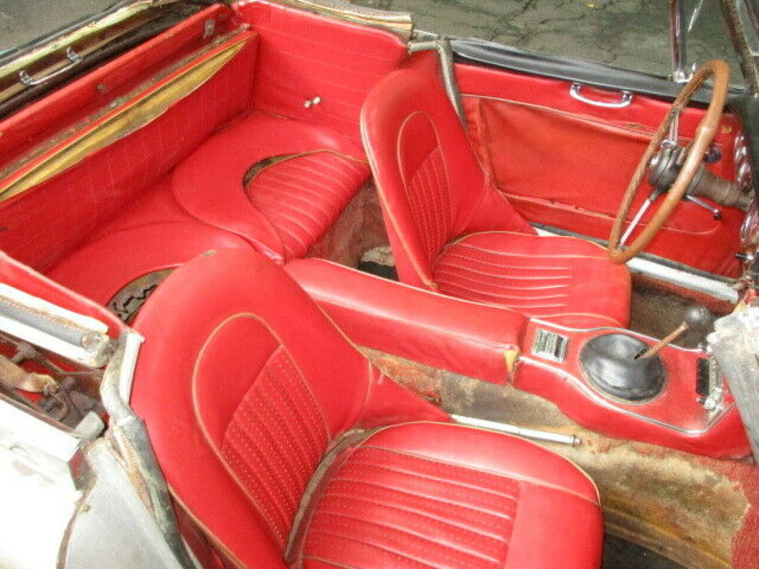 1965 Austin Healey 3000 - photo 12
