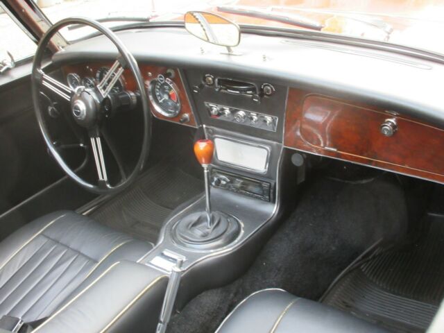 1965 Austin Healey 3000 - photo 11