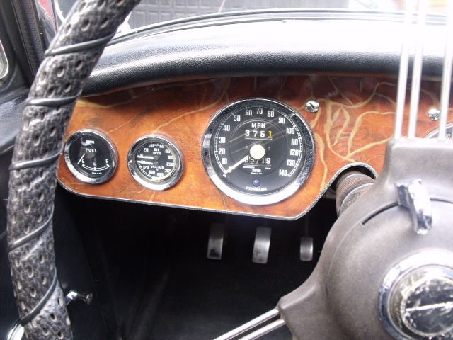 1965 Austin Healey 3000 2 Door - photo 9