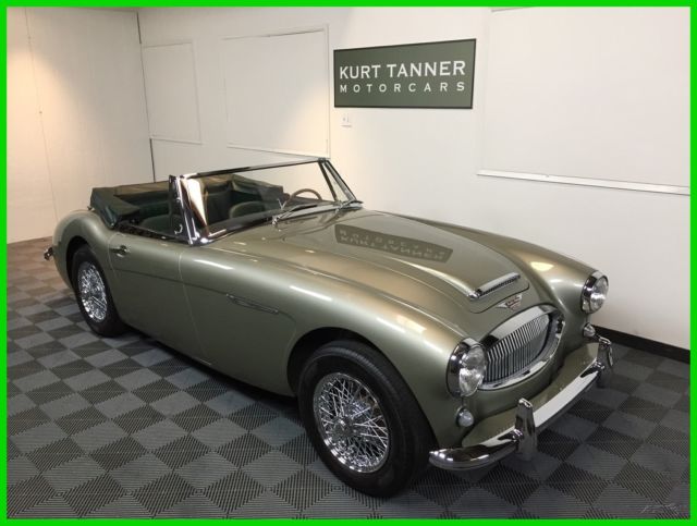 1965 AUSTIN-HEALEY 3000 MK 3 BJ-8. SAGE ON GREEN. 4-SPEED OD. NUT&BOLT RESTORED. 1965 Austin Healey 3000