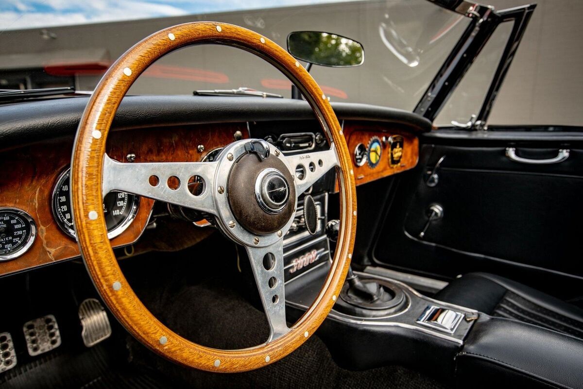 1965 Austin-Healey 3000 Mk III BJ8 - photo 9