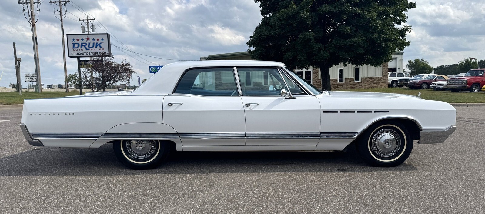 1965 Buick Electra 225 - photo 2