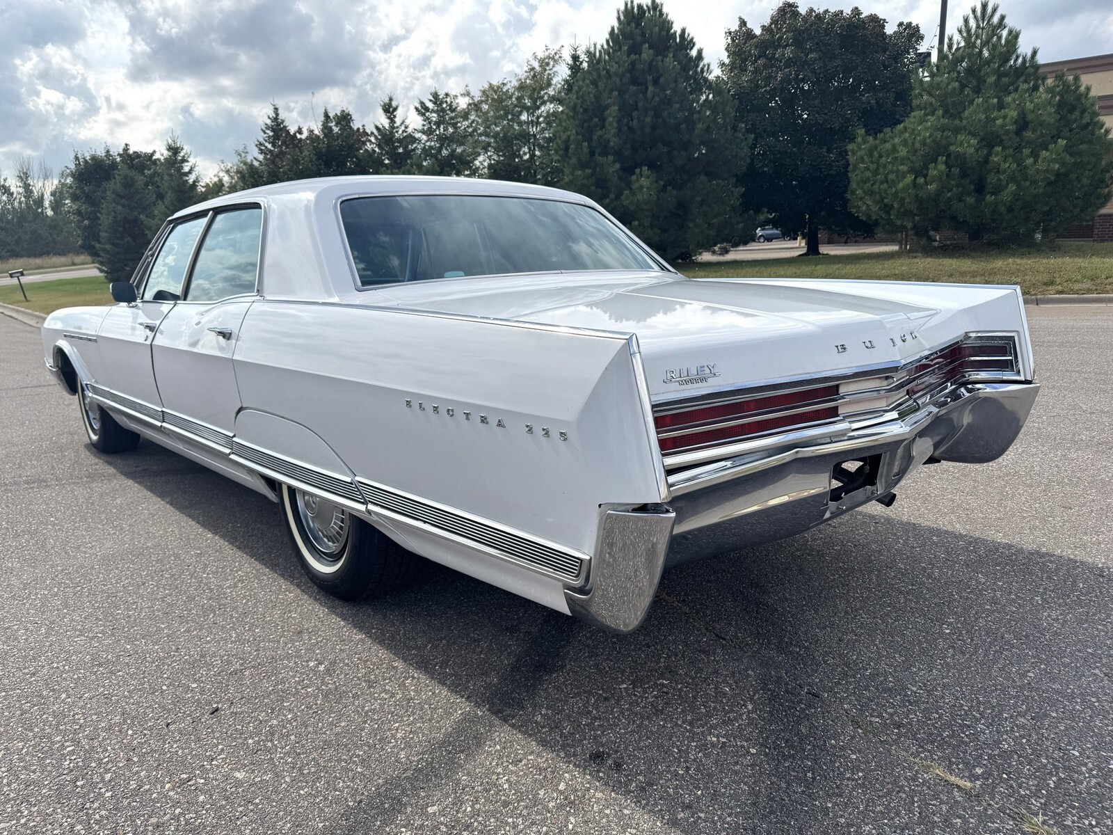 1965 Buick Electra 225 - photo 6