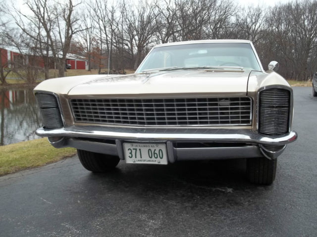 1965 Buick Riviera - photo 2