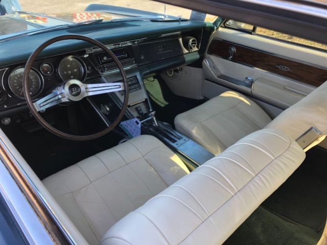 1965 Buick Riviera -409 NAILHEAD ENGINE SLAMMED ON AIR RIDE-PRO TOURI - photo 2