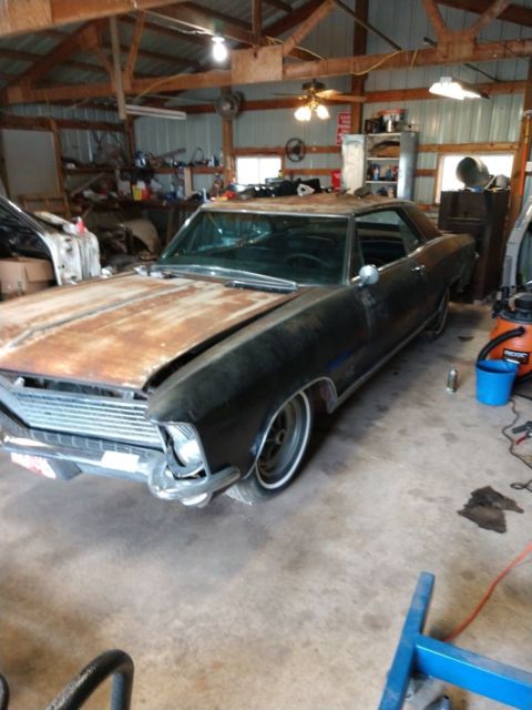 1965 Buick Riviera GS - photo 2