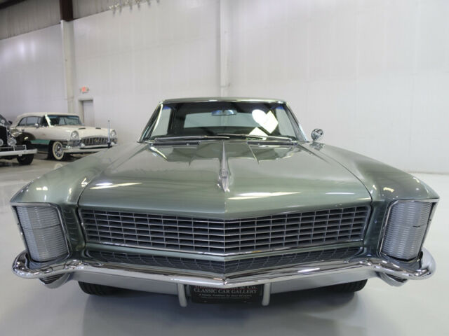 1965 Buick Riviera Sport Coupe - photo 2