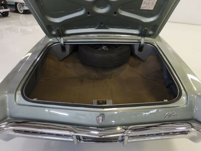 1965 Buick Riviera Sport Coupe - photo 9