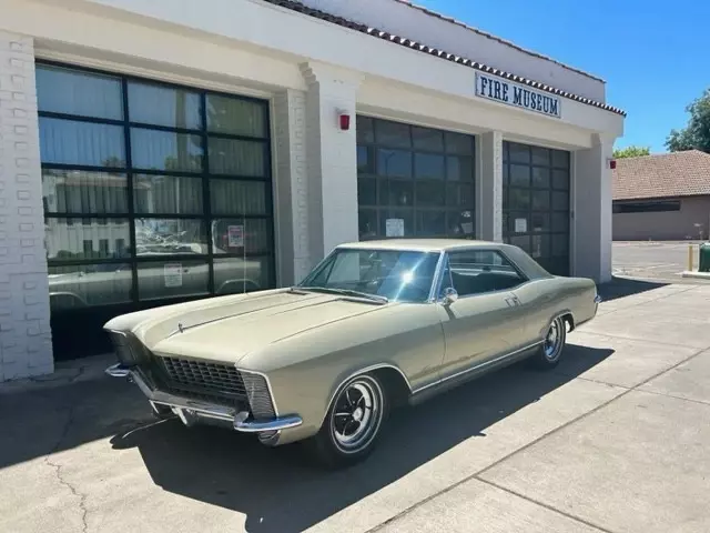 1965 Buick Riviera / Super Clean & original! 1965 Buick Riviera