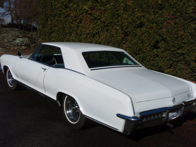 1965 Buick Riviera - photo 2