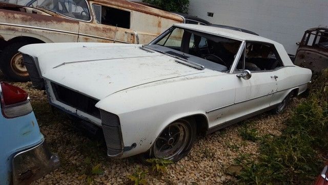 1965 Buick Riviera, with TITLE! NO RESERVE! NO RESERVE! NO RESERVE! 1965 Buick Riviera