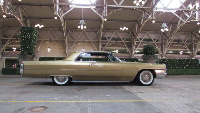 1965 Cadillac Coupe deVille A/C Distinctive Color Gorgeous Very Nice 1965 Cadillac DeVille