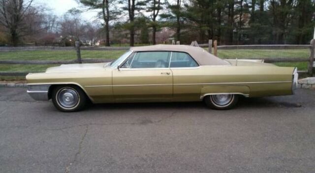 1965 Cadillac DeVille Convertible * NO RESERVE * 1 Owner Car * - photo 2