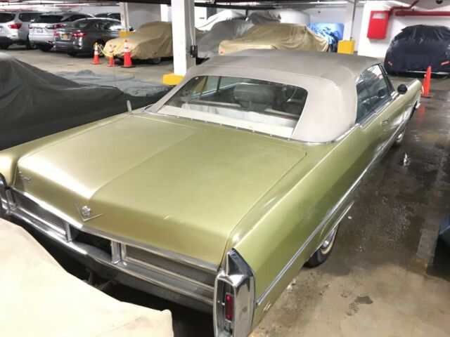 1965 Cadillac DeVille Convertible * NO RESERVE * 1 Owner Car * - photo 4