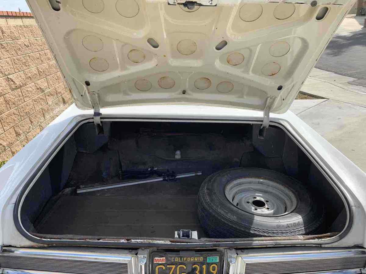 1965 Cadillac DeVille Sedan - photo 5