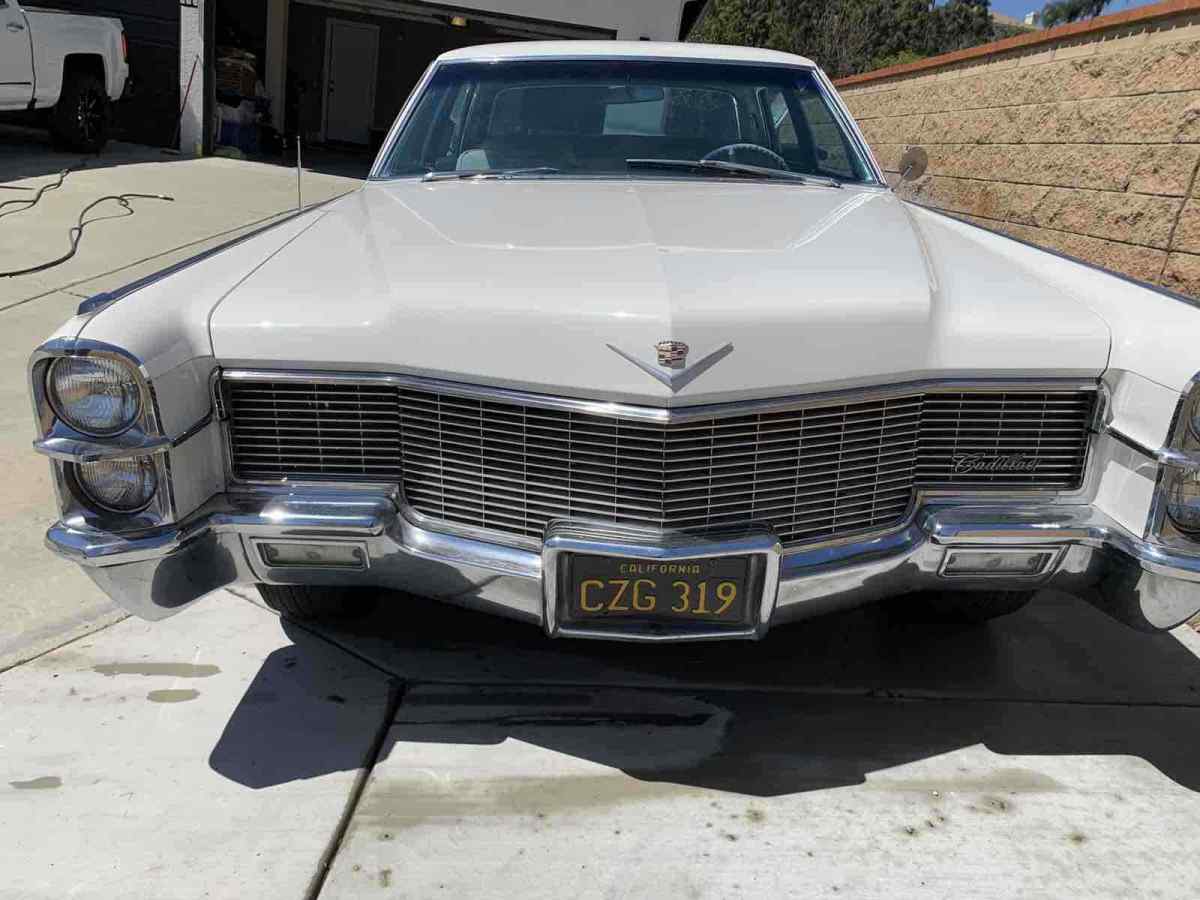 1965 Cadillac DeVille Sedan - photo 6
