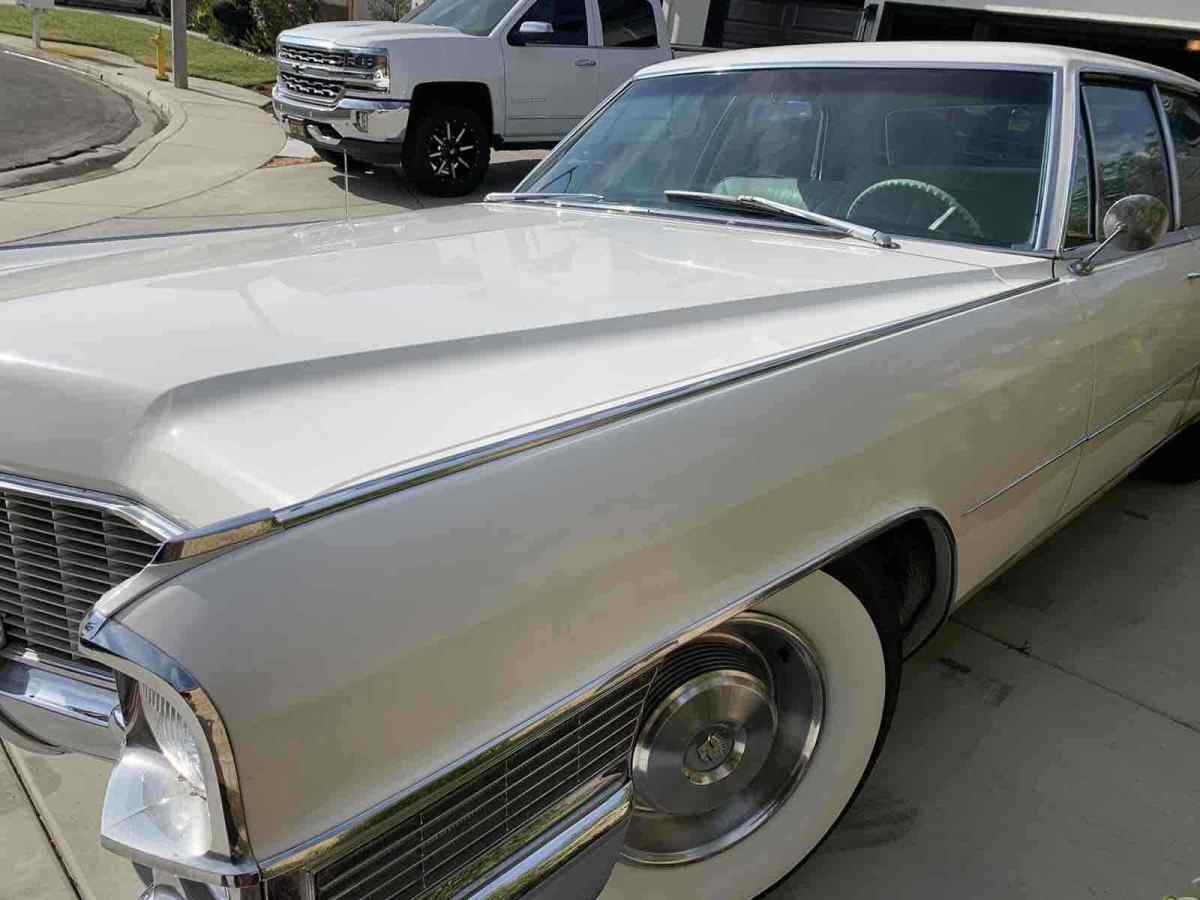 1965 Cadillac DeVille Sedan - photo 7