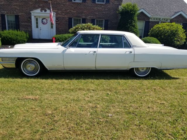 1965 Cadillac Brougham Fleetwood - photo 2