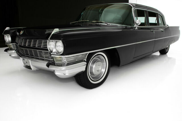 1965 Cadillac Fleetwood 75 Series Limo, Black 429 - photo 7