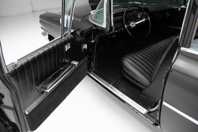 1965 Cadillac Fleetwood 75 Series Limo, Black 429 - photo 9