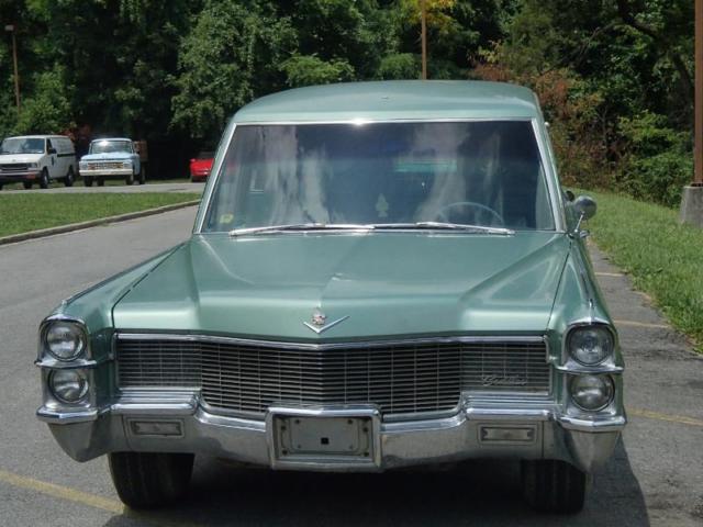1965 Cadillac Fleetwood Ambulance - photo 5