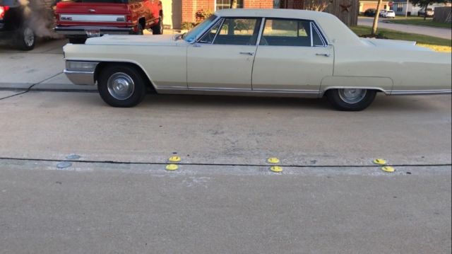 1965 Cadillac Fleetwood Brougham - photo 2