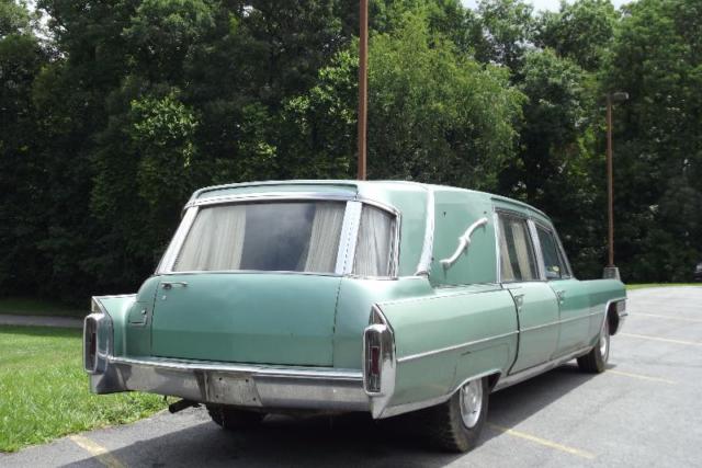 1965 Cadillac Fleetwood Hearse - photo 4