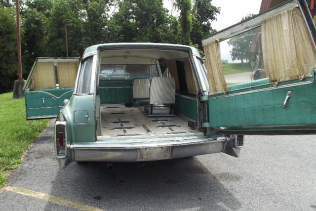 1965 Cadillac Fleetwood Hearse - photo 6