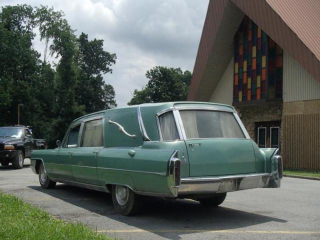 1965 Cadillac Fleetwood Ambulance - photo 3