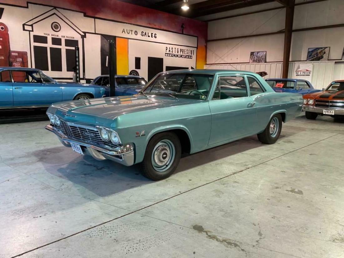 1965 Chevrolet Biscayne 427 Big Block Artesian Turquoise 1965 Chevrolet Biscayne 427 Big Block