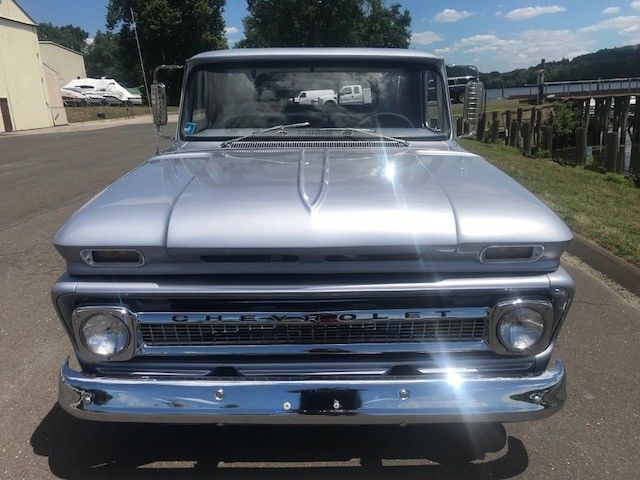 1965 Chevrolet C-10 Custom - photo 2