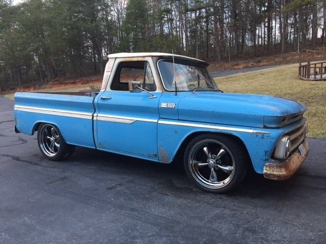 1965 Chevrolet C-10 Custom Cab - photo 2