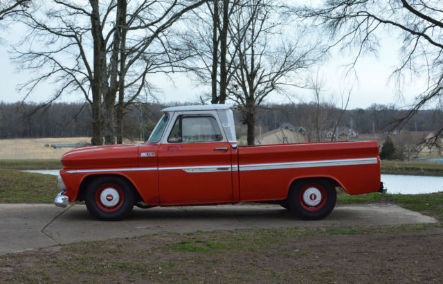 1965 Chevrolet C-10 CUSTOM CAB SWB W/BIG BACK WINDOW - photo 2