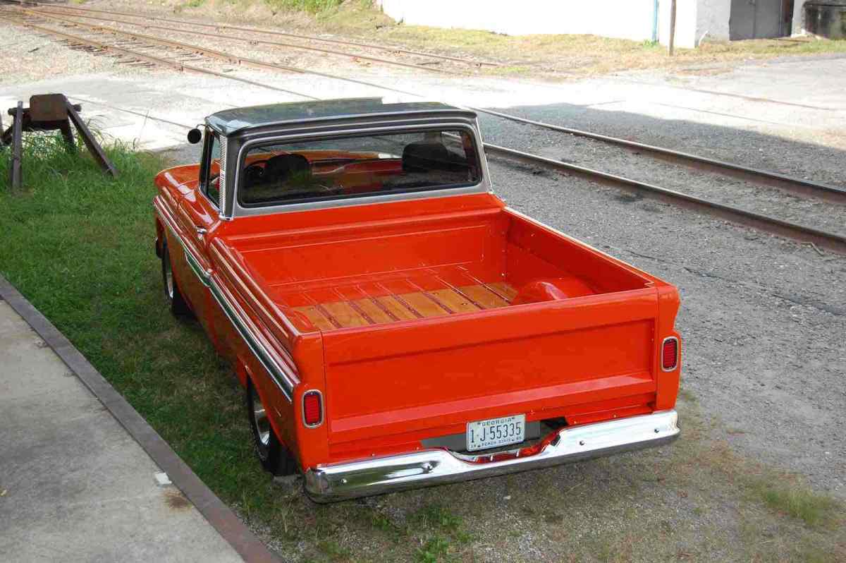 1965 Chevrolet C10/K10 Custom - photo 2