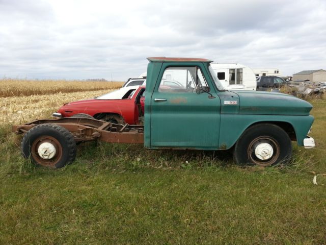 1965 Chevrolet C/K Pickup 3500 C30 - photo 2