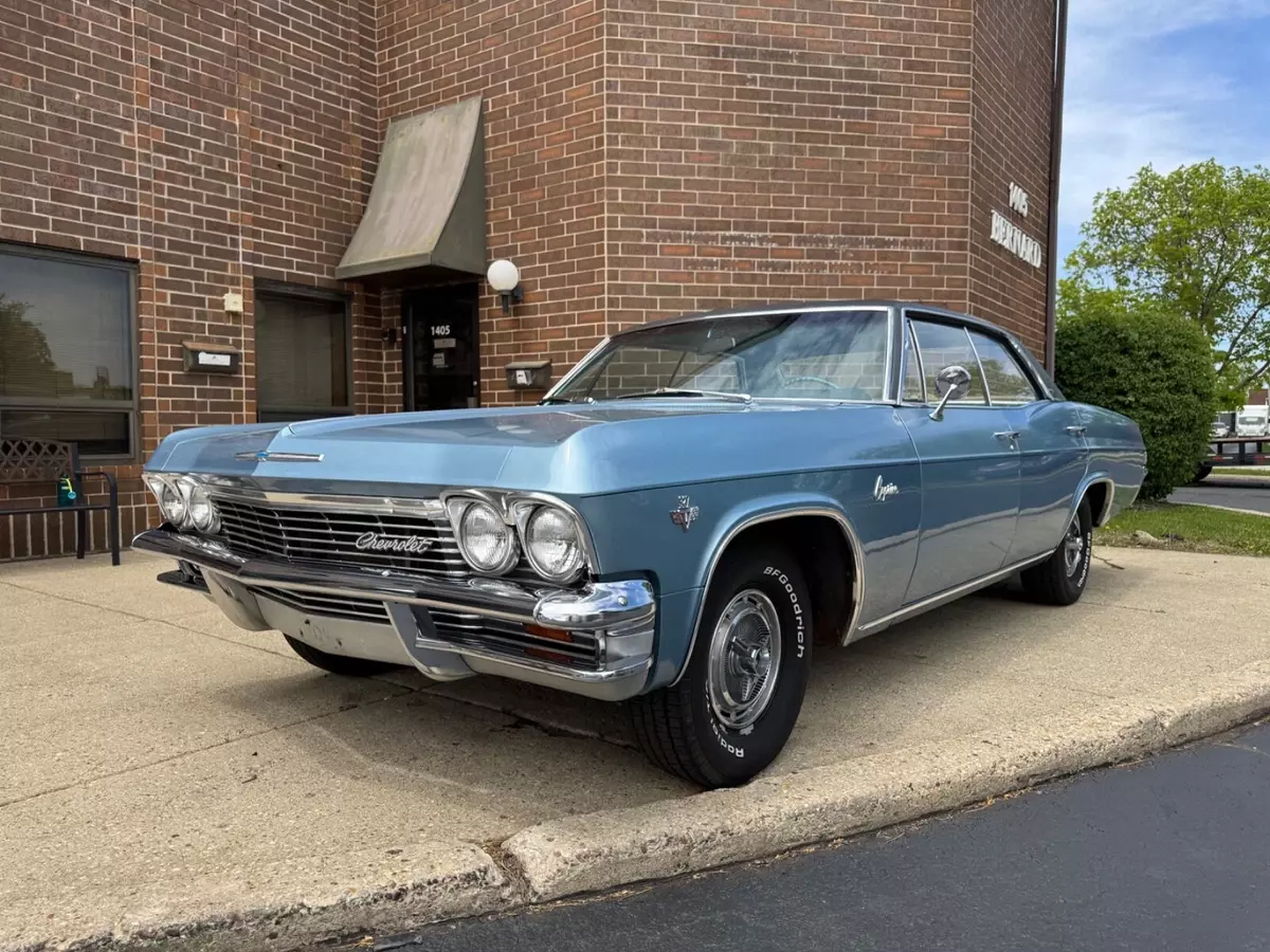 1965 chevrolet caprice sedan 327 AC 1966 1967 1968 Impala 1965 Chevrolet Caprice - A/C