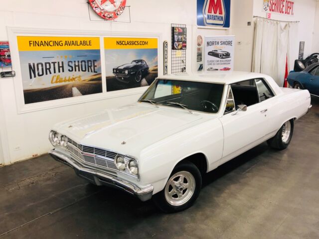 1965 Chevrolet Chevelle, White with 24,031 Miles available now! 1965 Chevrolet Chevelle - 383 STROKER - 4 SPEED - BUCKET SEATS -
