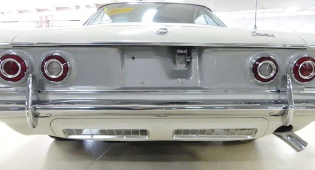 1965 Chevrolet Corvair Corsa Turbo - photo 12