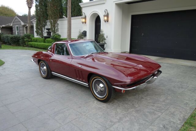 1965 Chevrolet Corvette Sting Ray - photo 2