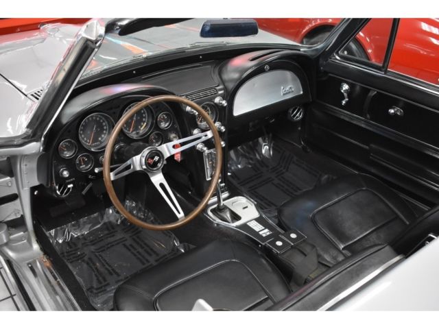 1965 Chevrolet Corvette - photo 3