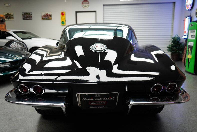 1965 Chevrolet Corvette - photo 10